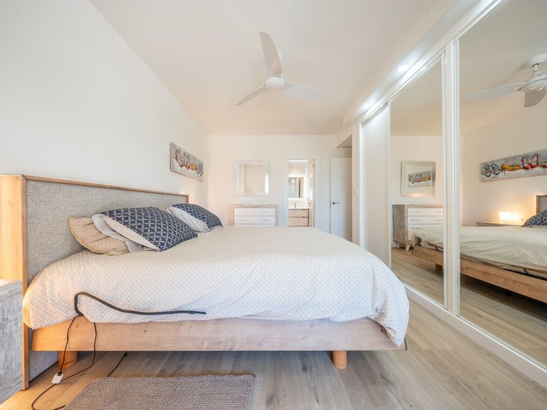 Apartment for Sale in Nueva Andalucía, Malaga 18