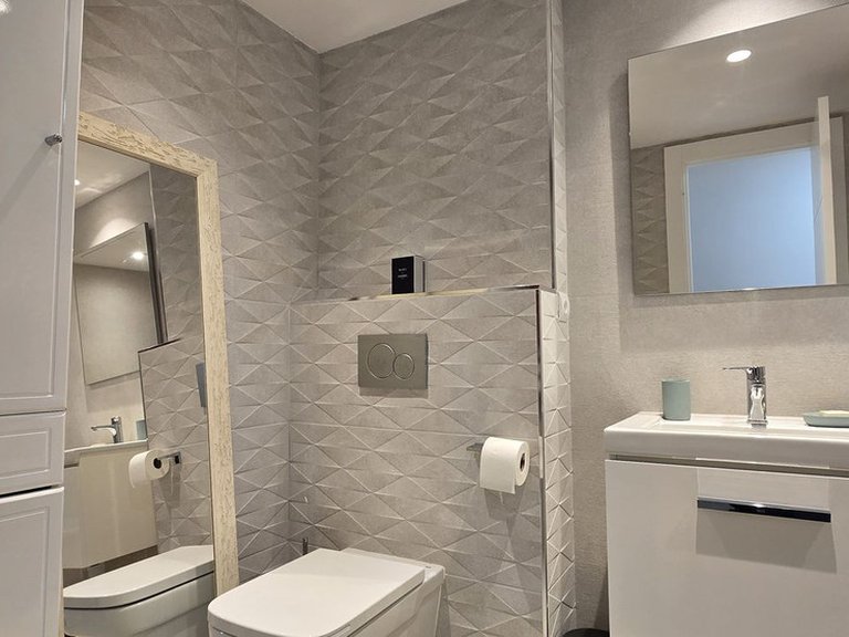 Apartment for Sale in Nueva Andalucía, Malaga 20