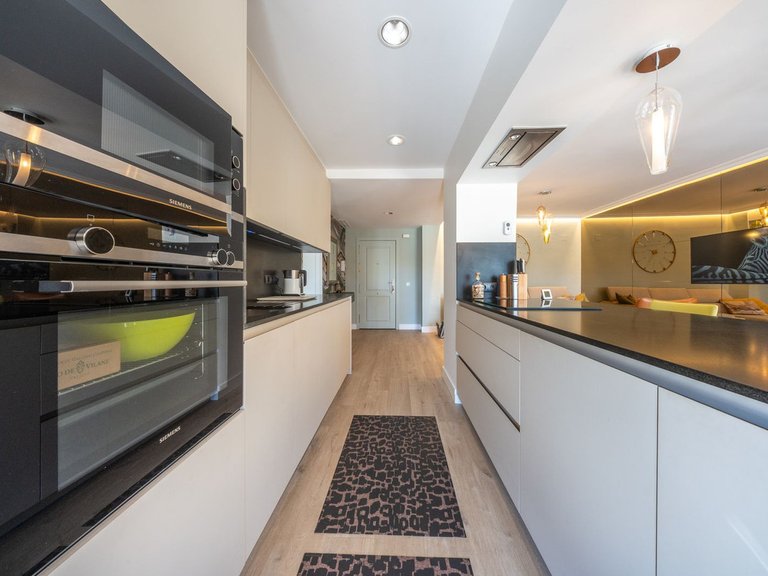 Apartment for Sale in Nueva Andalucía, Malaga 9