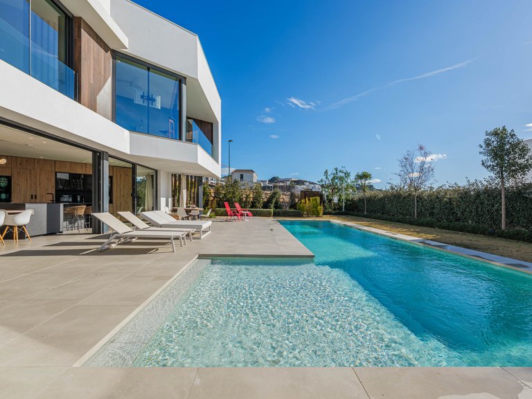 Villa for Sale in Málaga Este, Malaga 3