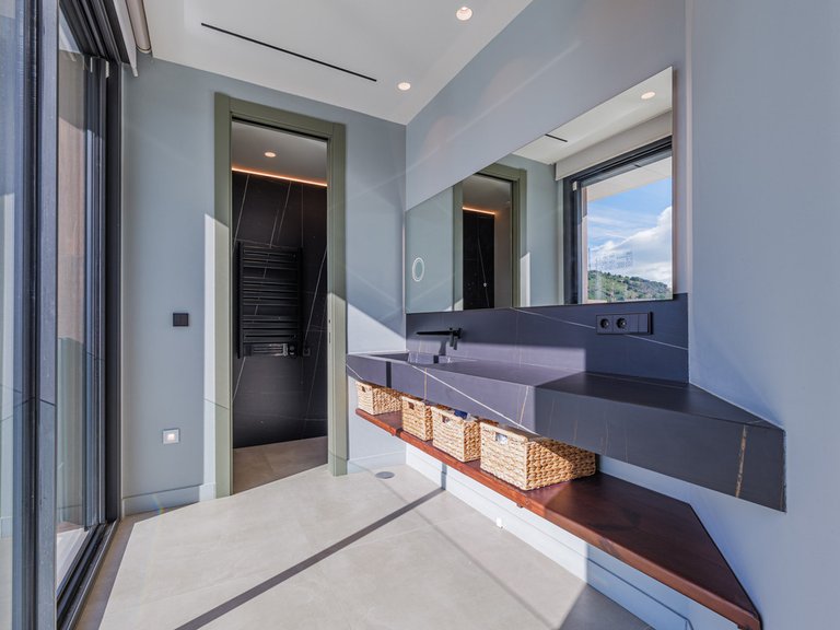 Villa for Sale in Málaga Este, Malaga 31