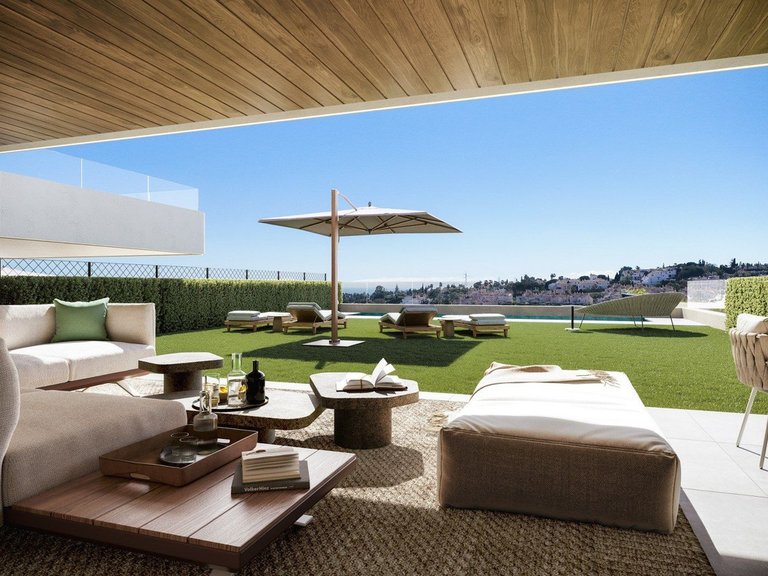 Apartment for Sale in New Golden Mile, Malaga 11