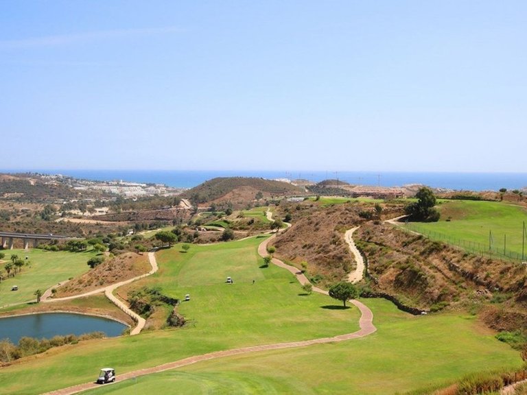 Apartment for Sale in Calanova Golf, Malaga 24