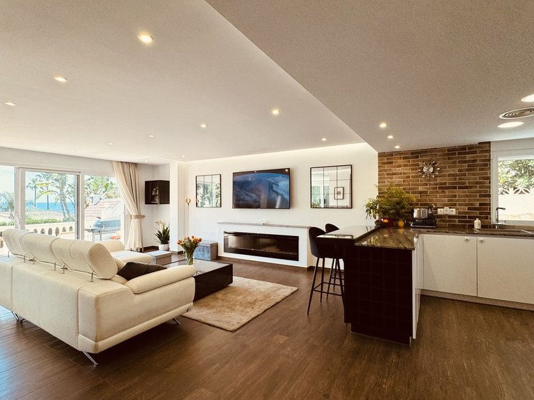 Villa for Sale in Mijas Costa, Malaga 1