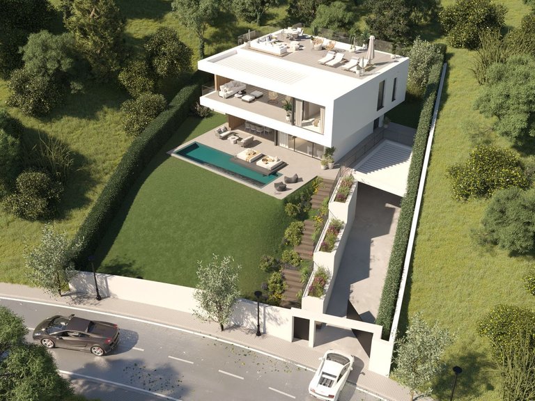 Villa for Sale in New Golden Mile, Malaga 1