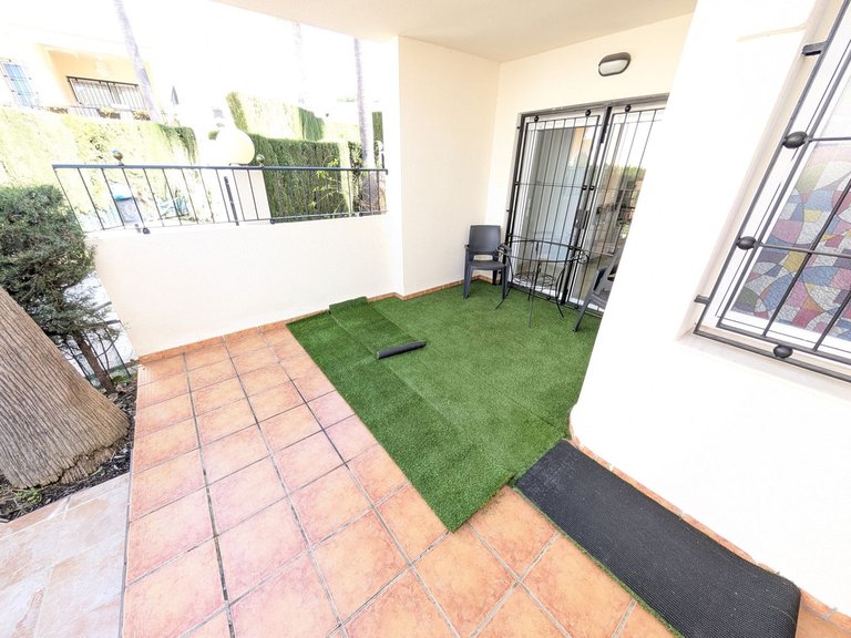 Town House for Sale in Las Chapas, Malaga 9