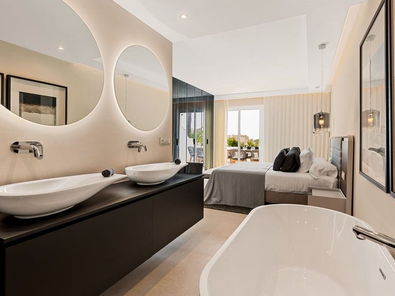 Apartment for Sale in Marbella, Malaga 16