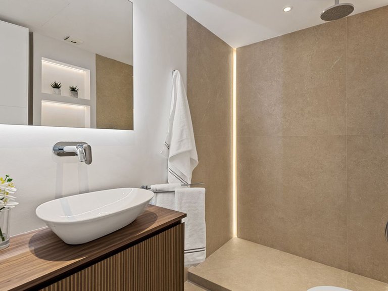 Apartment for Sale in Marbella, Malaga 30