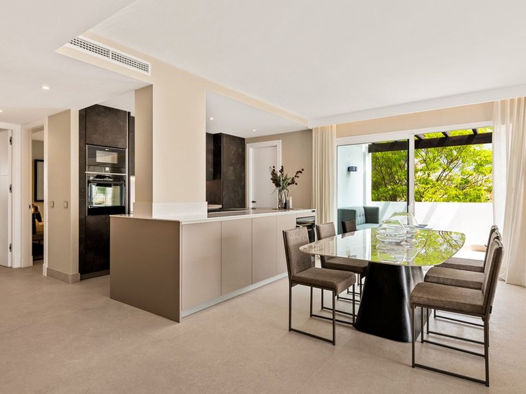 Apartment for Sale in Marbella, Malaga 9