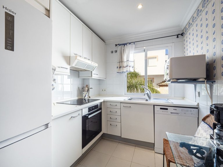 Apartment for Sale in Puerto Banús, Malaga 22