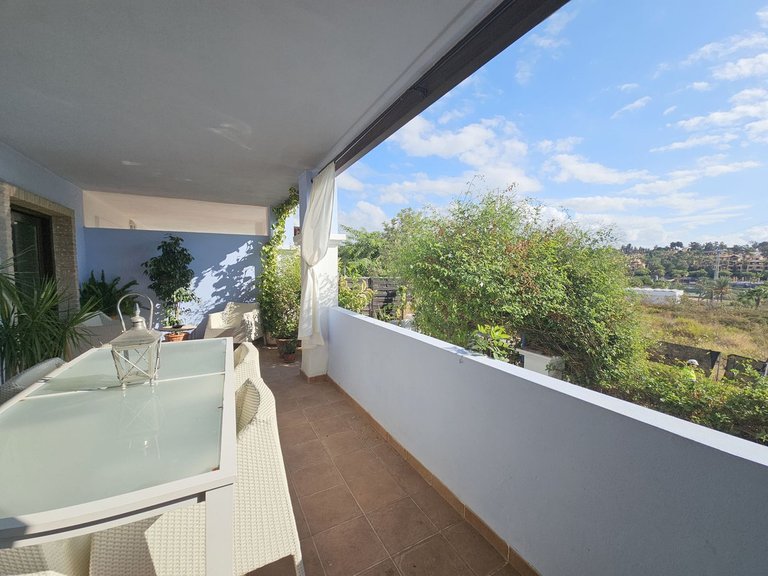 Town House for Sale in El Paraiso, Malaga 1