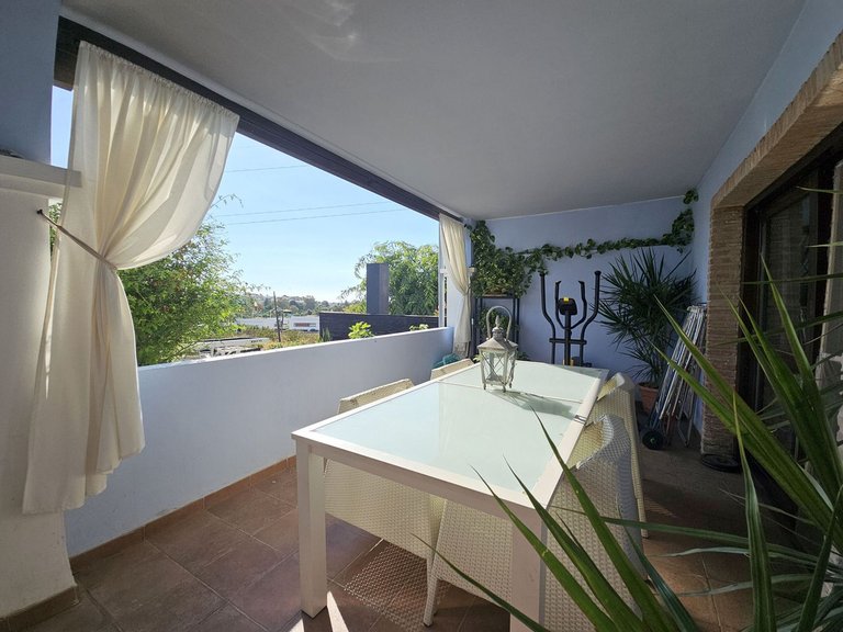 Town House for Sale in El Paraiso, Malaga 2