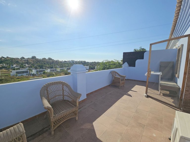 Town House for Sale in El Paraiso, Malaga 9