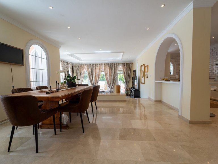 Villa for Sale in Mijas Costa, Malaga 38