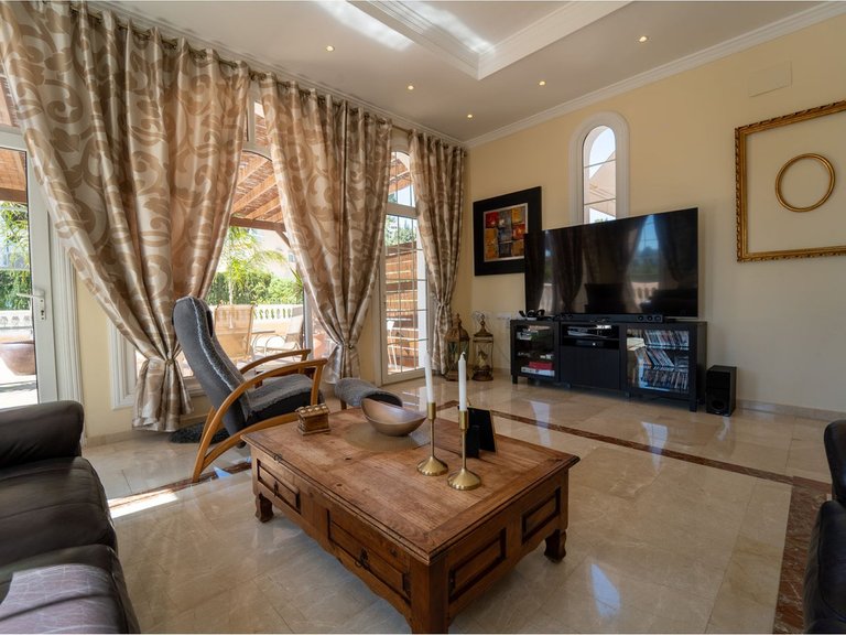 Villa for Sale in Mijas Costa, Malaga 47