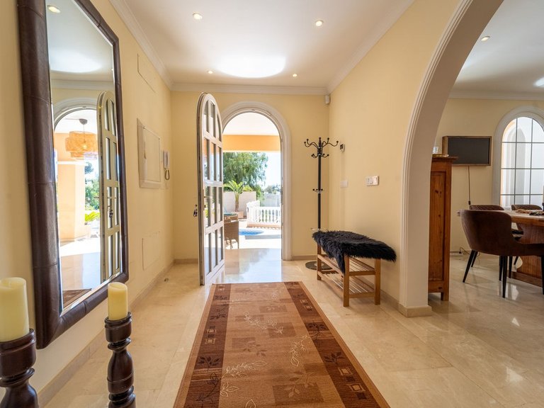 Villa for Sale in Mijas Costa, Malaga 53