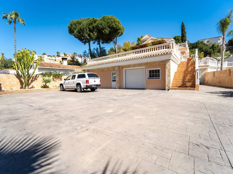 Villa for Sale in Mijas Costa, Malaga 7