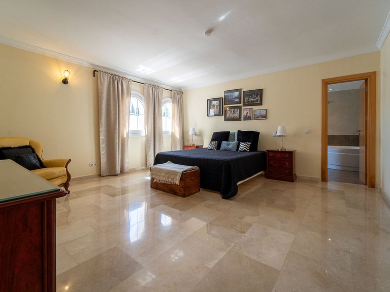 Villa for Sale in Mijas Costa, Malaga 76