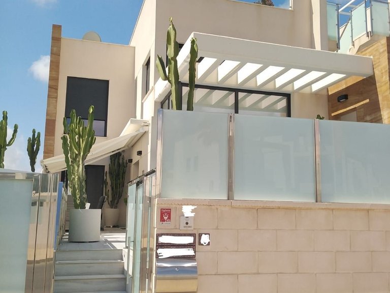 Villa for Sale in Costa Blanca Orihuela Costa, Alicante 1