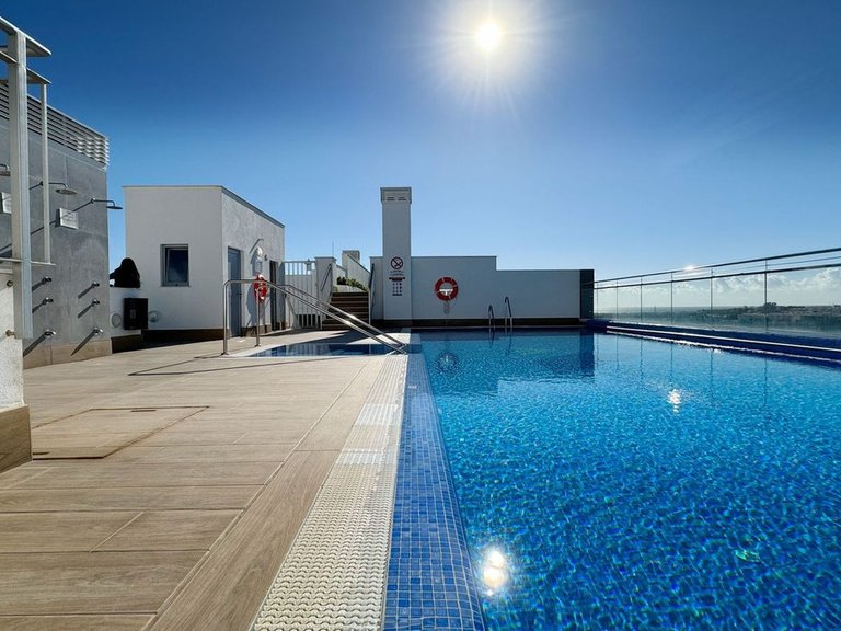 Apartment for Sale in Nueva Andalucía, Malaga 1