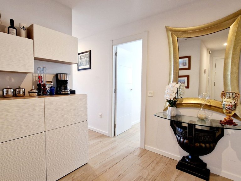 Apartment for Sale in Nueva Andalucía, Malaga 14