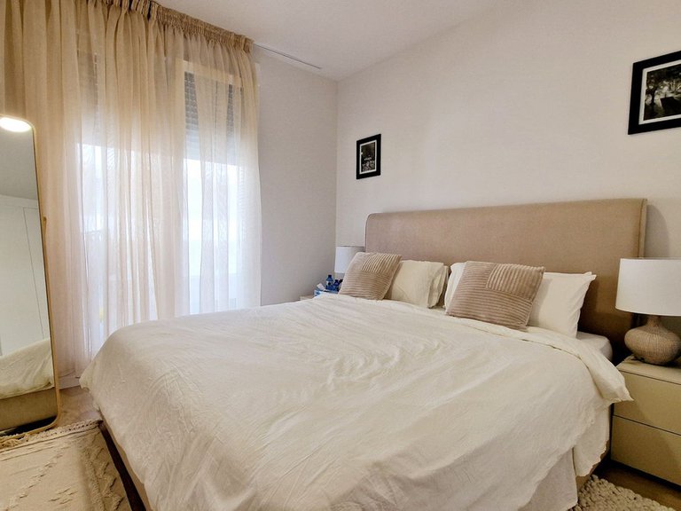 Apartment for Sale in Nueva Andalucía, Malaga 20