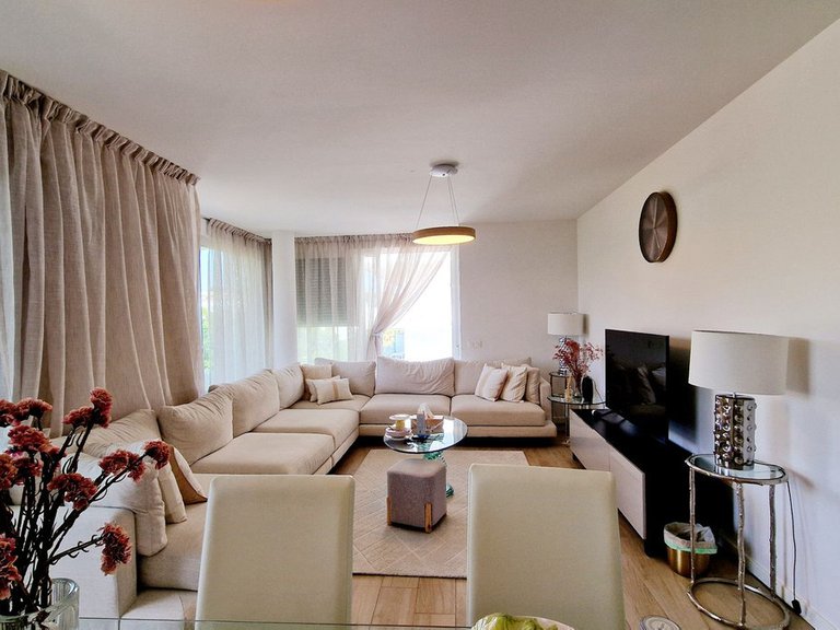 Apartment for Sale in Nueva Andalucía, Malaga 9