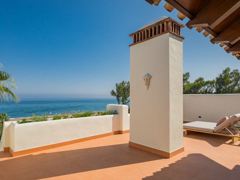 Penthouse for Sale in New Golden Mile, Malaga 12