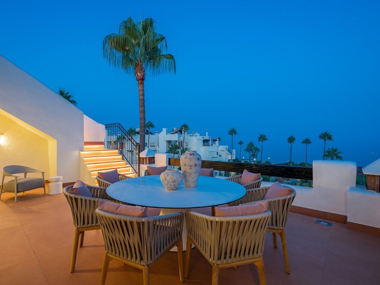 Penthouse for Sale in New Golden Mile, Malaga 38