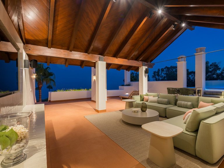 Penthouse for Sale in New Golden Mile, Malaga 41