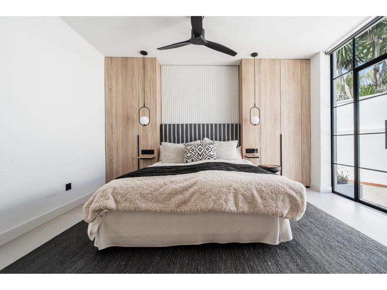 Villa for  in El Madroñal, Malaga 12