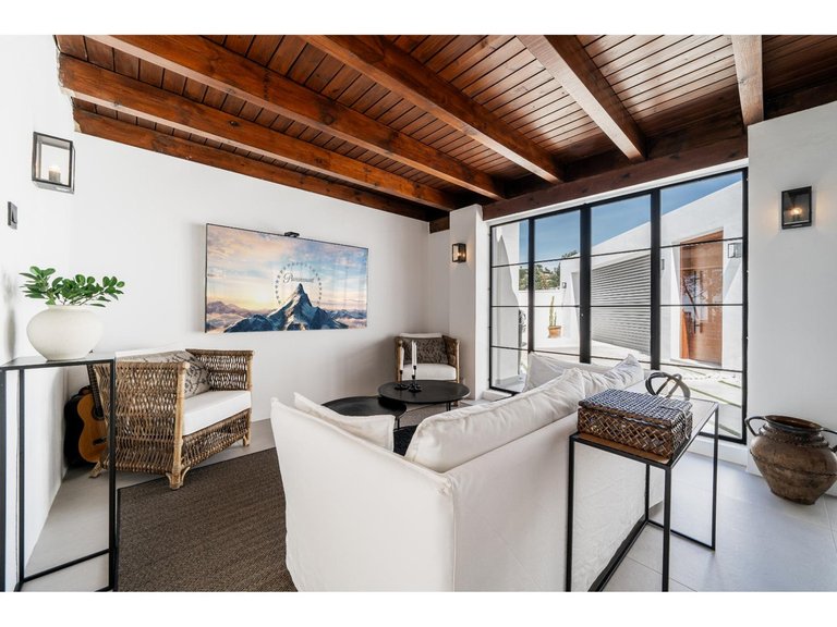 Villa for  in El Madroñal, Malaga 15