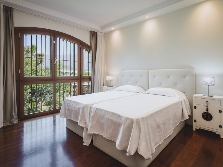 Villa for  in Estepona, Malaga 20