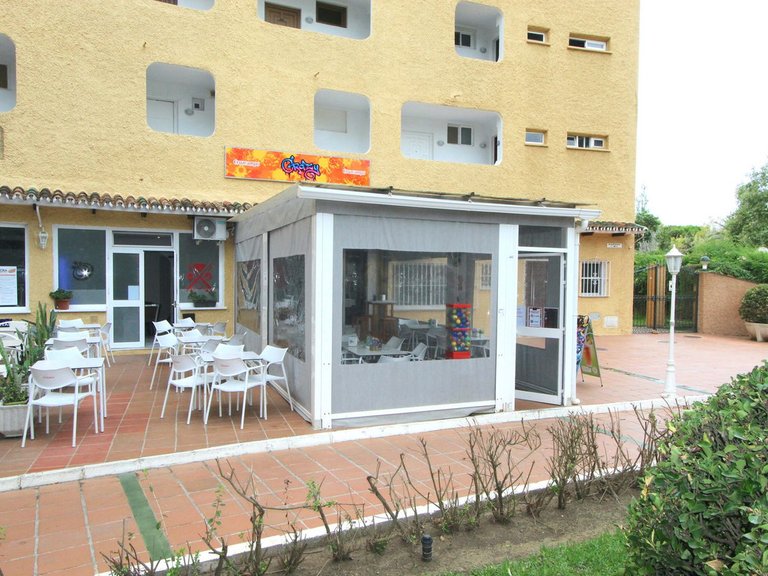 Commercial for Sale in Marbesa, Malaga 1