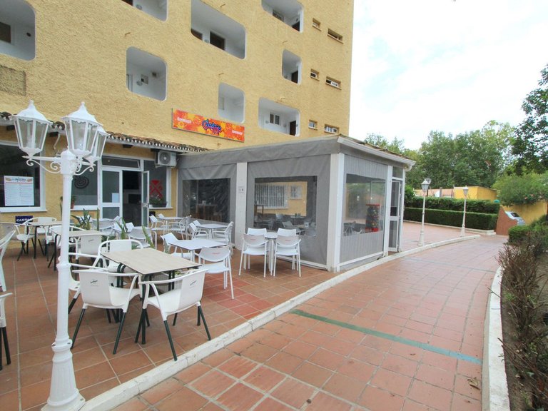 Commercial for Sale in Marbesa, Malaga 13