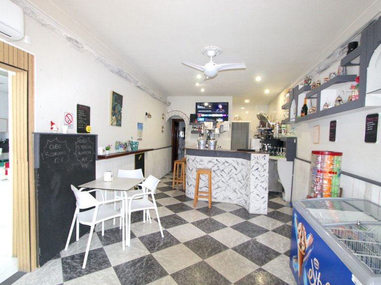 Commercial for Sale in Marbesa, Malaga 4