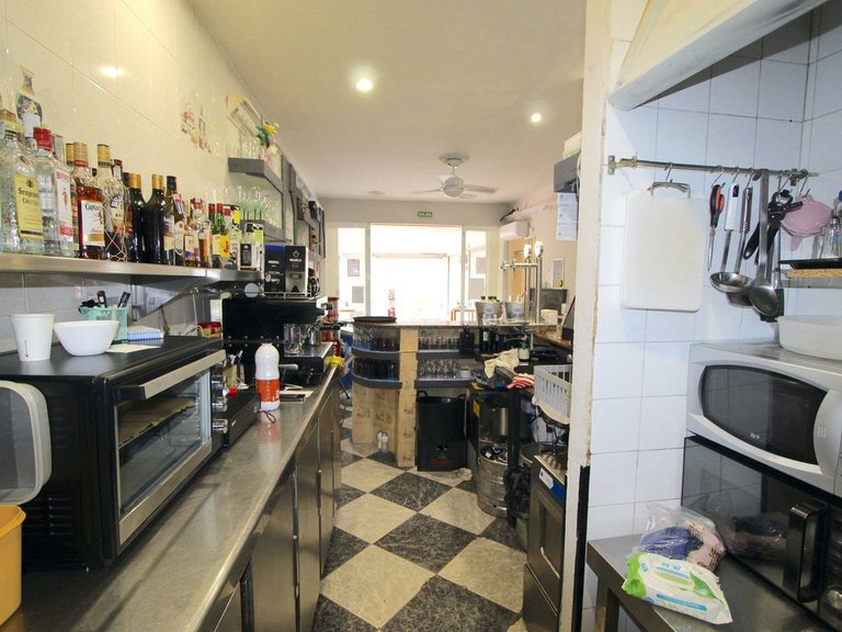 Commercial for Sale in Marbesa, Malaga 7