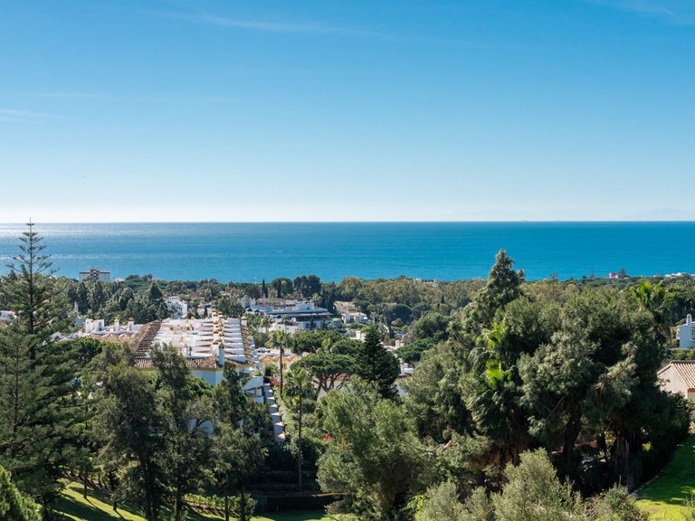 Apartment for Sale in Calahonda, Malaga 12