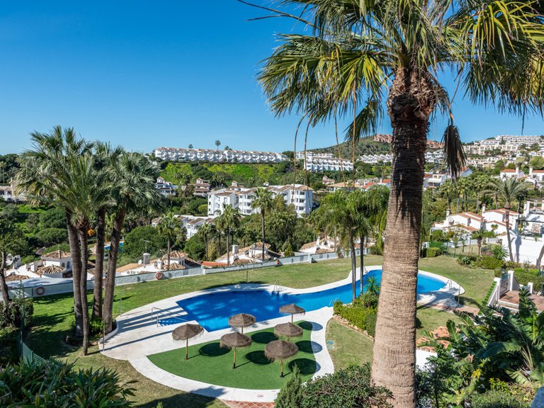 Apartment for Sale in Calahonda, Malaga 9