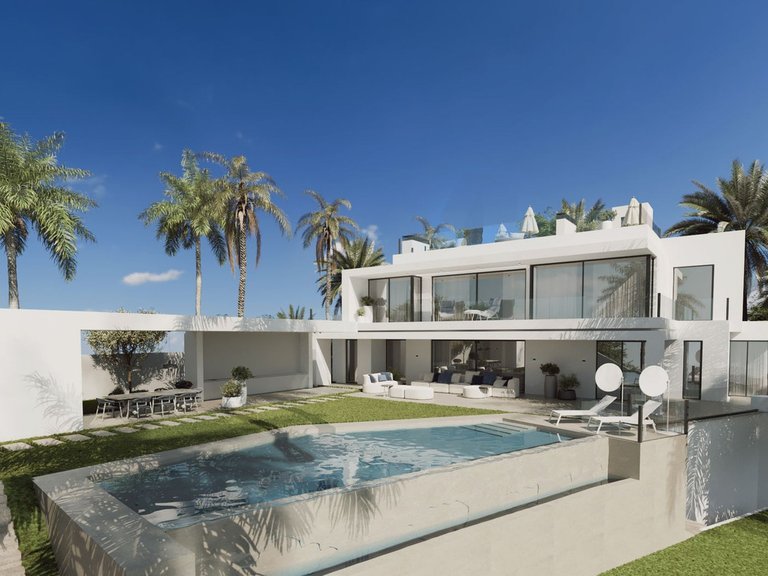 Villa for Sale in The Golden Mile, Malaga 23