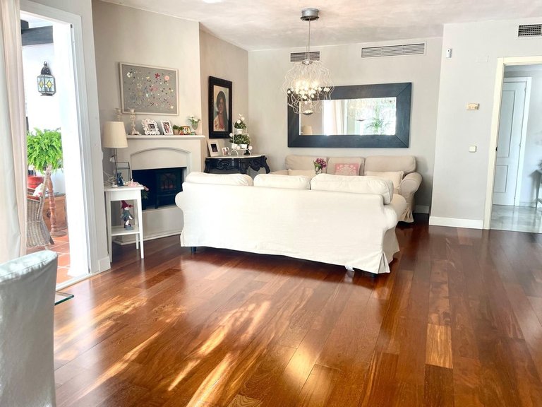 Penthouse for Sale in Nueva Andalucía, Malaga 8
