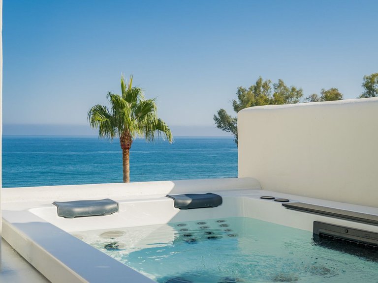 Penthouse for Sale in New Golden Mile, Malaga 34