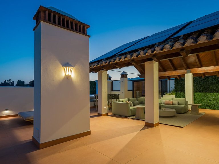 Penthouse for Sale in New Golden Mile, Malaga 39