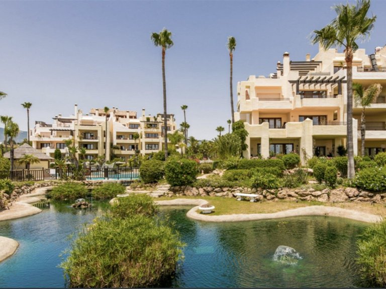 Penthouse for Sale in New Golden Mile, Malaga 41