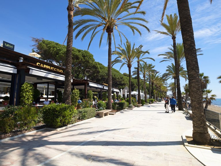 Apartment for Sale in Marbella, Malaga 23