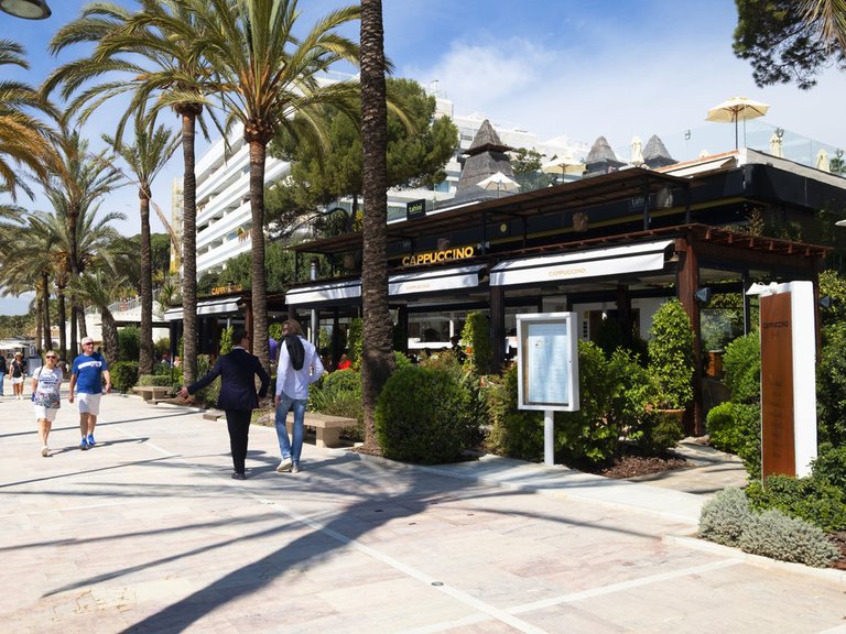 Apartment for Sale in Marbella, Malaga 30