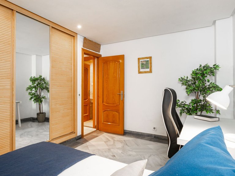 Apartment for Sale in Marbella, Malaga 16