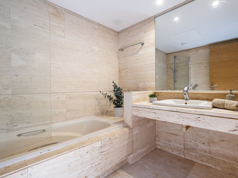Apartment for Sale in Marbella, Malaga 9