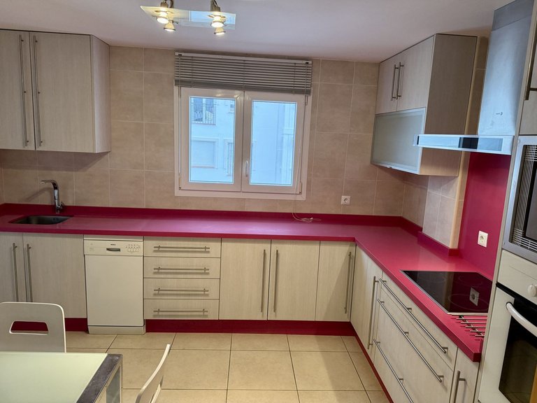 Apartment for Sale in La Campana, Malaga 17