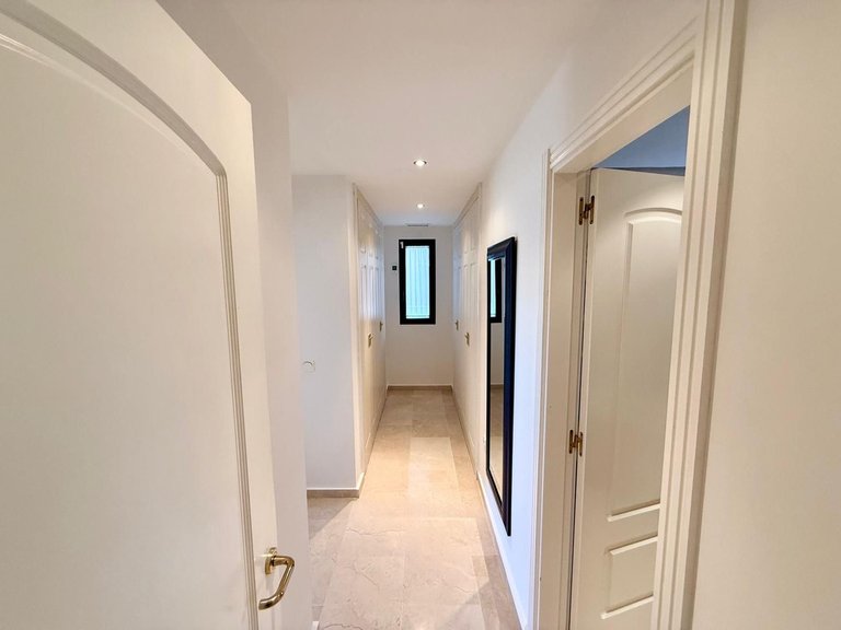 Apartment for Sale in La Alcaidesa, Malaga 7